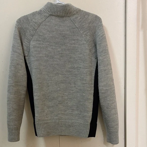 MONCLER SWEATER Men's Gray and Black Sweater Size M - Picture 2 of 16
